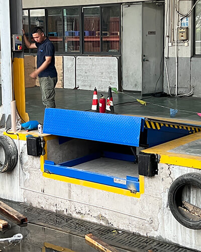 dock leveler